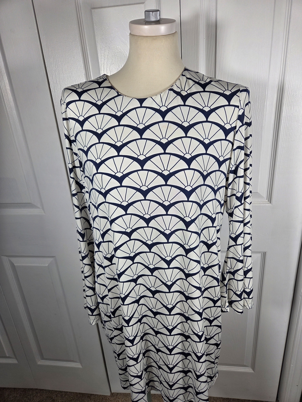 Disney Alice Through Looking Glass Nikki Poulos Tunic Top L